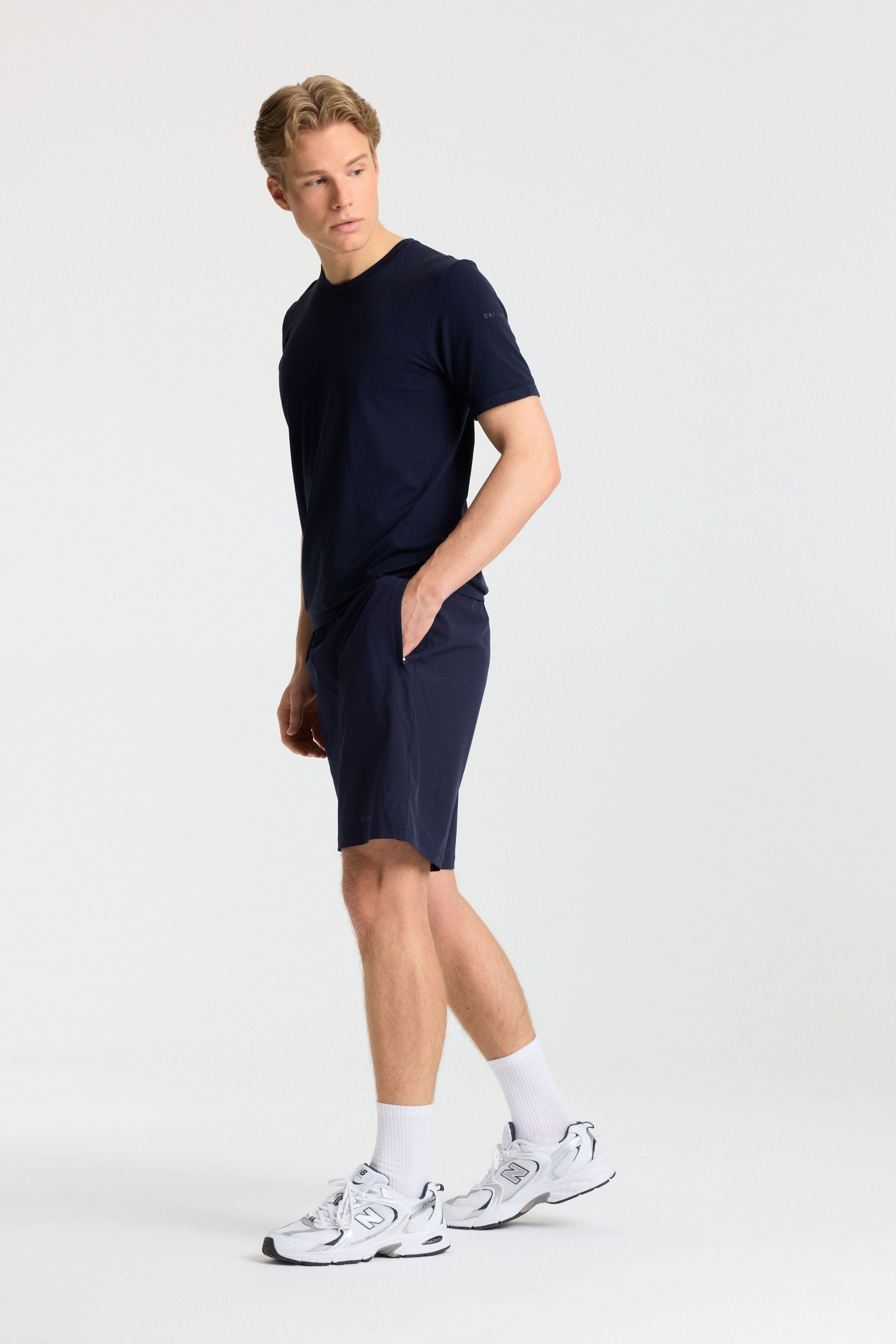 M. Prime Core Shorts 8" - Navy